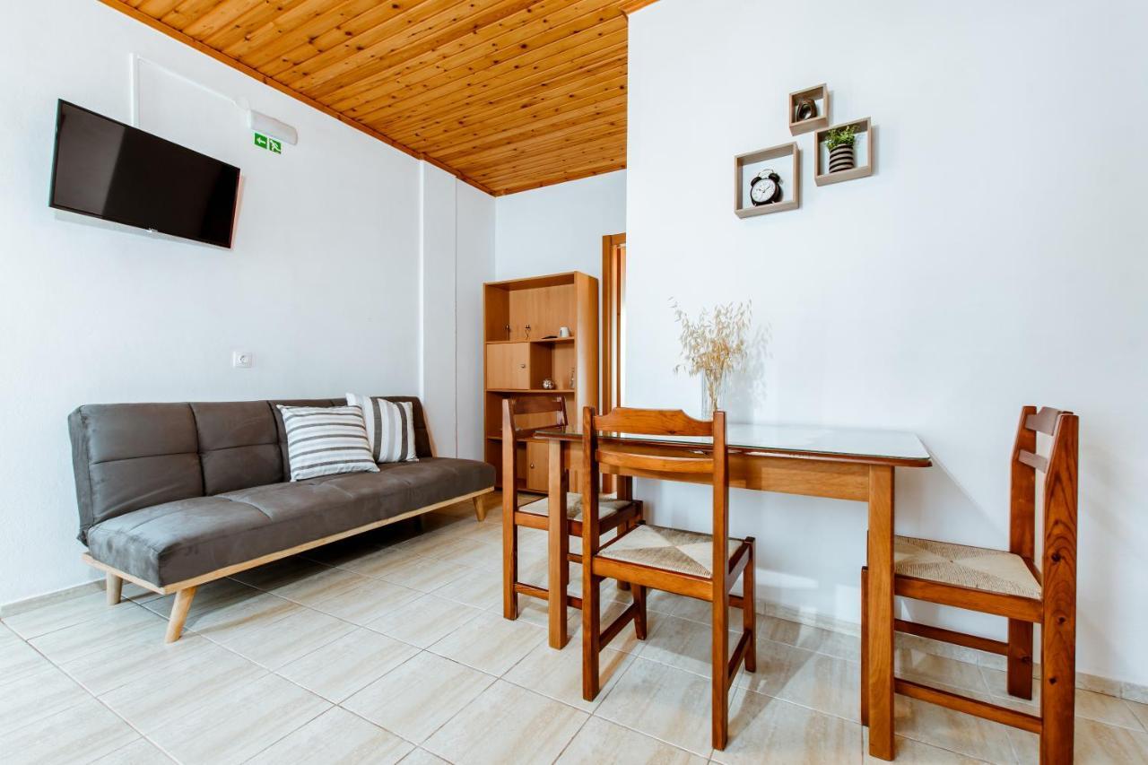 Koulouris Apartments & Studios Kalýves Eksteriør bilde